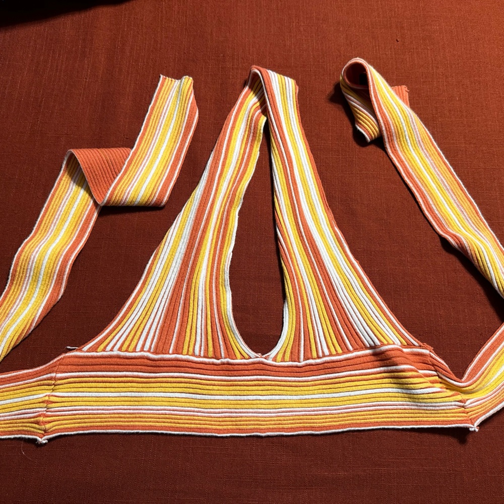 Deep V Halter